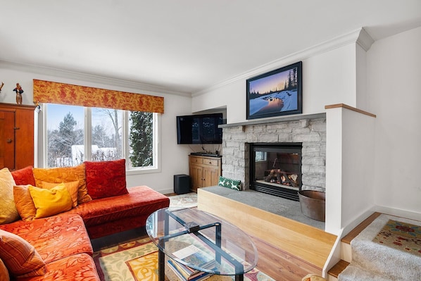 Living Room - cozy fireplace on Main floor