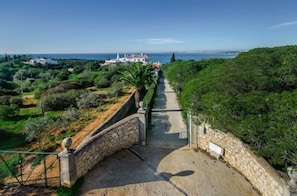 Former home of the Portuguese Royal Family. Stunning Sea Views. Private Pool L603 - 4