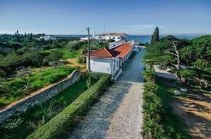 Former home of the Portuguese Royal Family. Stunning Sea Views. Private Pool L603 - 3