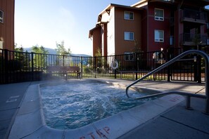 82132590-H1-IMG_5137-min