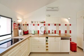 Modern kitchen