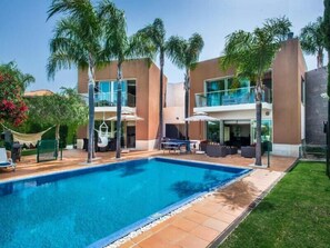 STUNNING VILLA A FEW MINUTES DRIVE FROM VILAMOURA'S MARINA L651 - 2