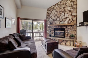 Living room with gas fireplace