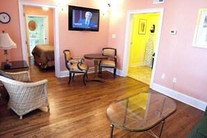 DeSoto Beach Gardens Living Room_1