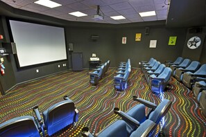 82396395-H1-RI_Long_Wharf_theater155-min