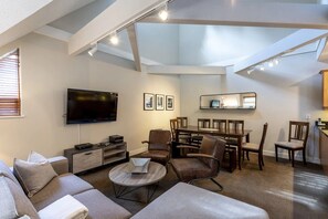 Living area: TV