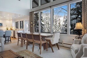 Dining for 10 plus bar seating
