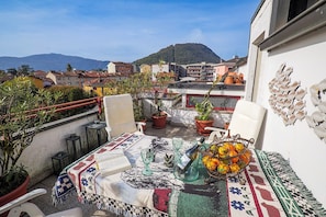 Ca. 10 m² großer Sonnenbalkon