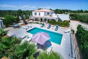 Modern 5 Bedroom Villa in Almancil. Private Swimming Pool - U086 - 3