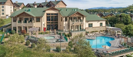 Wyndham Smoky Mountains Exterior_0