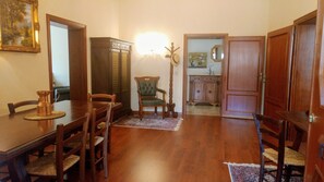 Entry Room with large dining table