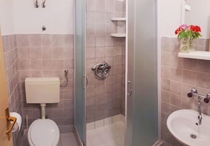 SA1(2): il bagno con la toilette