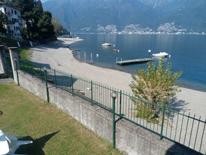 Der schöne öffentliche Strand ist nur ca. 1 km entfernt