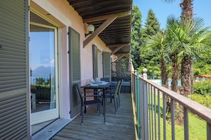 Ca. 12 m² großer Balkon