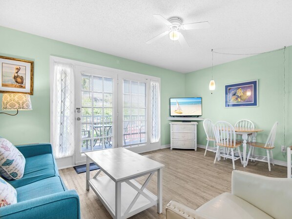 Welcome to Summer Breeze 211 a great vacation rental