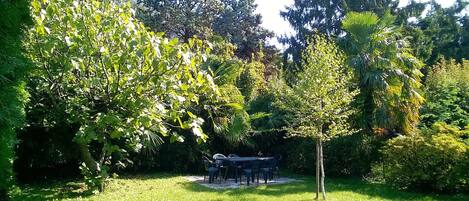 Ca. 130 m² Privatgarten