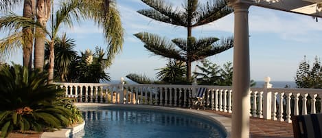 Nice pool and terrace with sea views