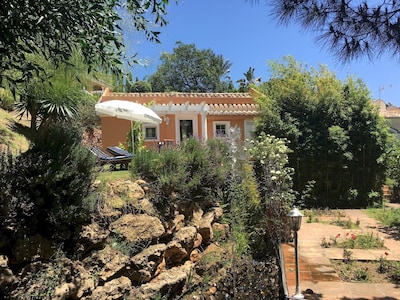 Charming La Casita 2/3 pax cottage with private garden relaxing swimming pool 