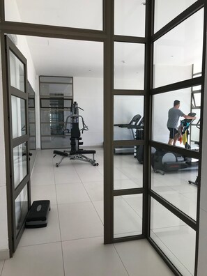 gym available in the building