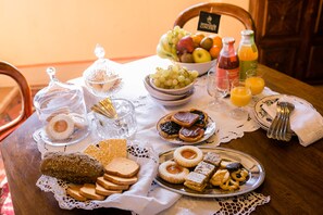 Breakfast meal