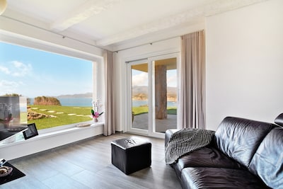 Villa with fantastic sea view with mini outdoor hydromassage pool
