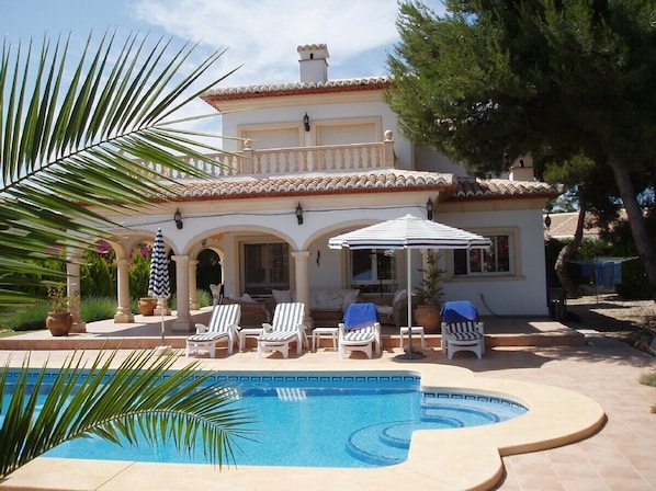 Villa & Private Pool