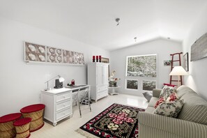upstairs den/study