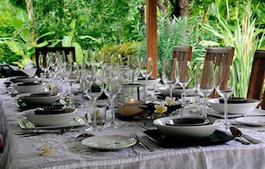 Enjoy a fantastic dinner at Villa beten bukit