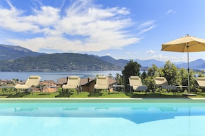 Villa Ermelinda - Baveno, Lake Maggiore - NORTHITALY VILLAS vacation rentals