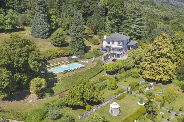 Villa Ermelinda - Baveno, Lake Maggiore - NORTHITALY VILLAS vacation rentals