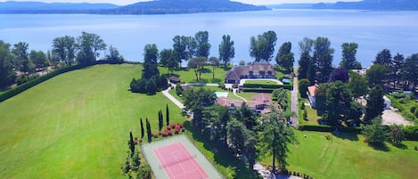 Villa Solcio, Lesa Lake Maggiore - NORTHITALY VILLAS Vacation villa rentals