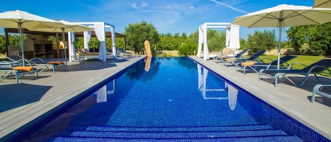 Finca de lujo con piscina grande y vistas. Mallorca