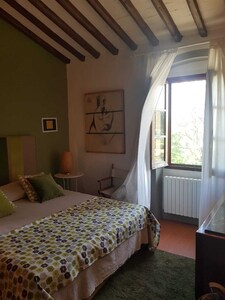 APARTMENT IN VILLA A FEW KM FROM FLORENCE