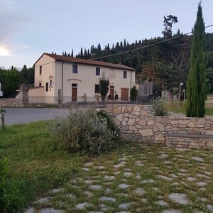 APARTMENT IN VILLA A FEW KM FROM FLORENCE