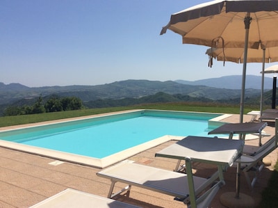 Cabraldi Apartment Magnolia With Pool And Panoramic View. No children.