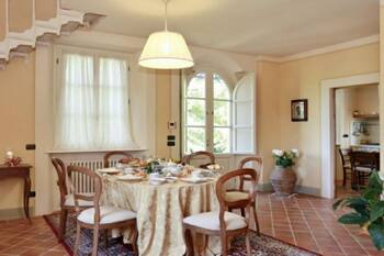 Agriturismo Borgo ai Lecci Apartment in Villa Orsucci