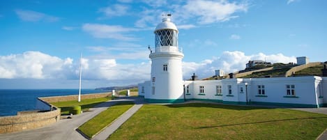 Pendeen Lighthouse and Cottages