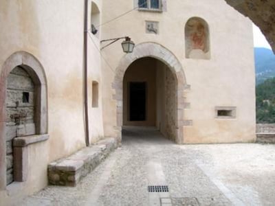 Umbria- Spoleto- Luxury Apartment in a little Middle Age Village