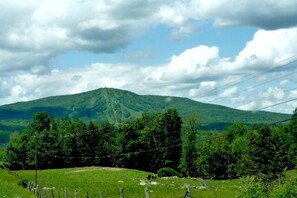 Stratton Mountain, Summer