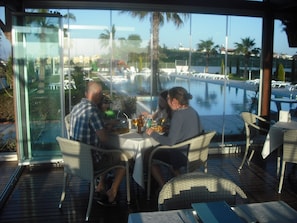 Many on site attractions such as the pool side bar and restaurant