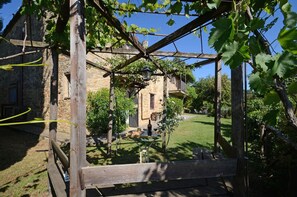 pergola