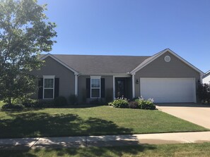 One Level home 4 miles North of South Bend Regional Airport