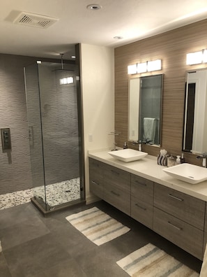 Master bath, Zen like feeling