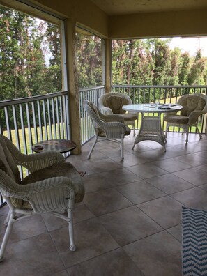 Outdoor dining