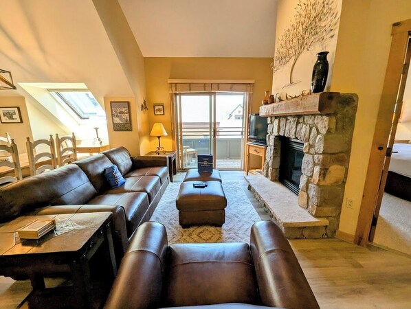Warm, Welcoming Stay in River Run Village