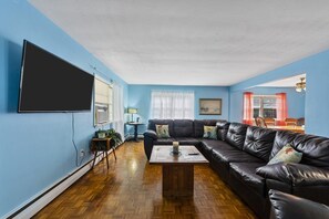 Flooring, Couch, Furniture, Indoors, Room