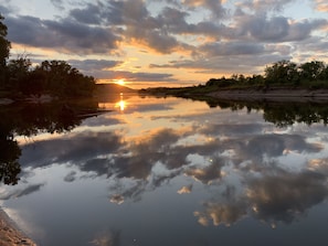 Beautiful Views on the River!