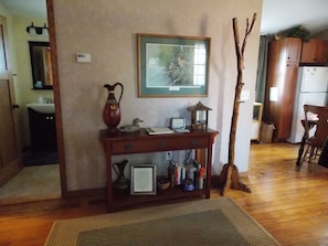 Entryway to Sandstone cottage.