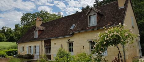 ravissant moulin restauré tout confort en pleine nature