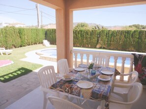 Outdoor dining